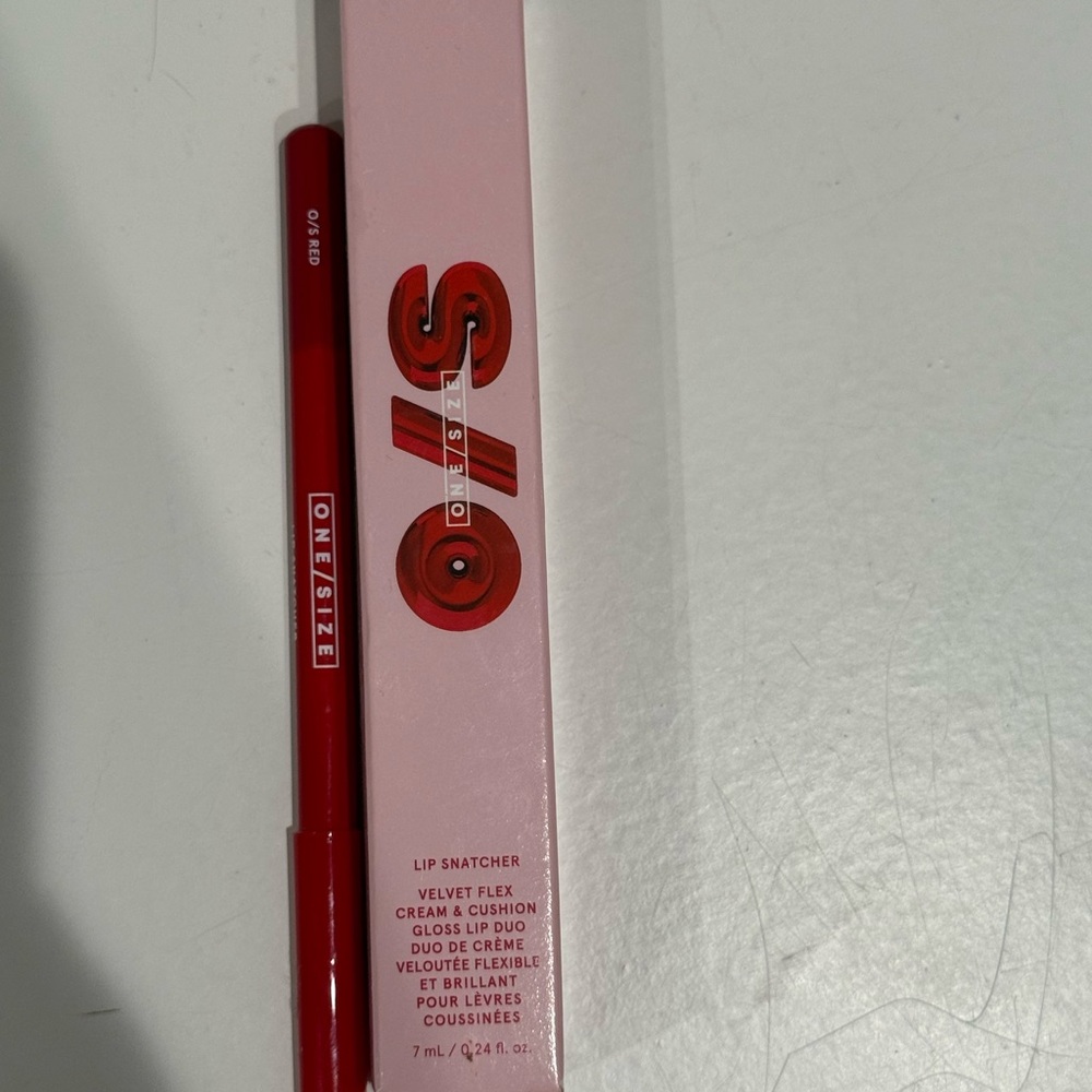ONE/SIZE Red Velvet Lip Snatcher
